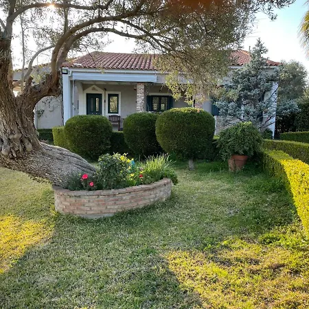 Stunning 2-Bedroom Villa In Nerotribia Euboias Politiká